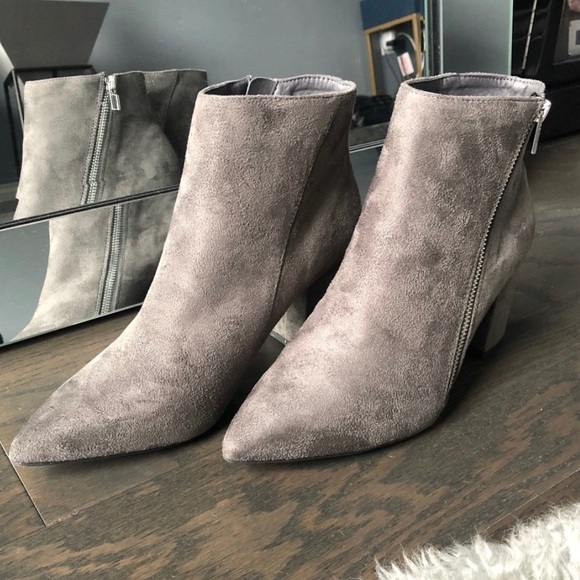Gray Booties size 7.5 - Picture 2 of 4